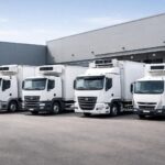découvrez comment choisir le modèle de camion frigorifique adapté à vos besoins pour assurer le transport optimal de vos produits frais ou congelés.
