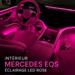 Intérieur de la Mercedes EQS mettant en avant l'éclairage LED rose