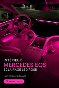 Intérieur de la Mercedes EQS mettant en avant l'éclairage LED rose