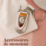Accessoires pour hommes présentés sur une table