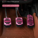 Image d'un set de pédales antidérapantes pour voiture, montrant un design moderne et fonctionnel.