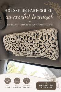Couvre-soleil en crochet avec un motif de tournesol pour voiture, ajoutant une touche colorée à l'intérieur.