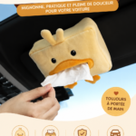 Porte-tissues kawaii pour voiture en forme de cartoon, apportant une touche décorative.