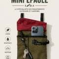 Un sac à bandoulière tendance en extérieur lors d'une sortie estivale.