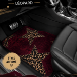Tapis de voiture à motif léopard dans un véhicule moderne