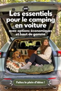 Accessoires de camping pour voiture bien organisés dans un véhicule