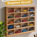 Un présentoir élégant avec des voitures miniatures bien disposées