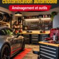 Un garage transformé en atelier de customisation automobile avec des outils et matériaux bien organisés.